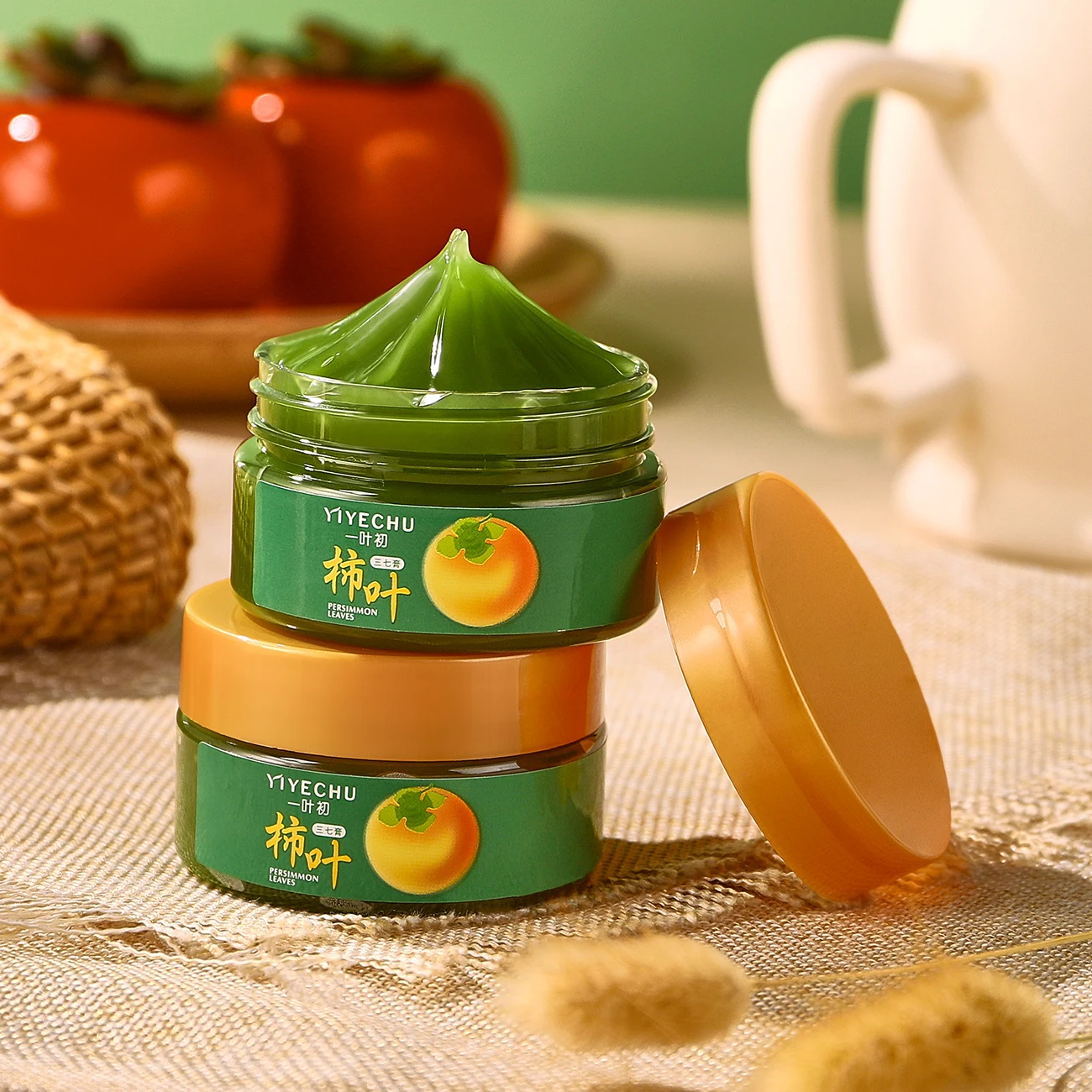Yiyechu Persimmon Leaf and Sanqi Herbal Extract Face Cream