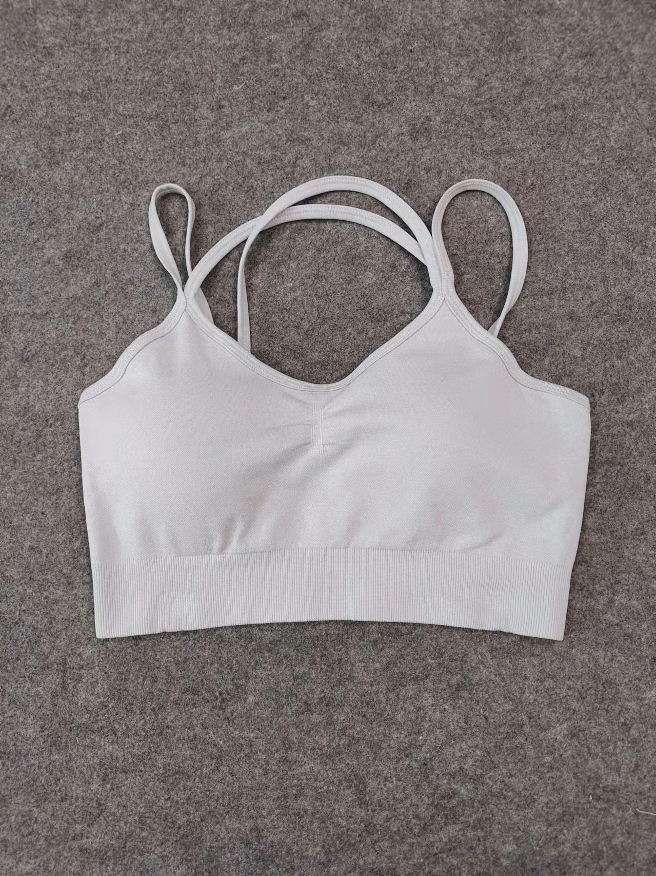 Seamless double shoulder strap yoga wear beautiful back push-up sports bra running fitness shockproof yoga bra manufacture