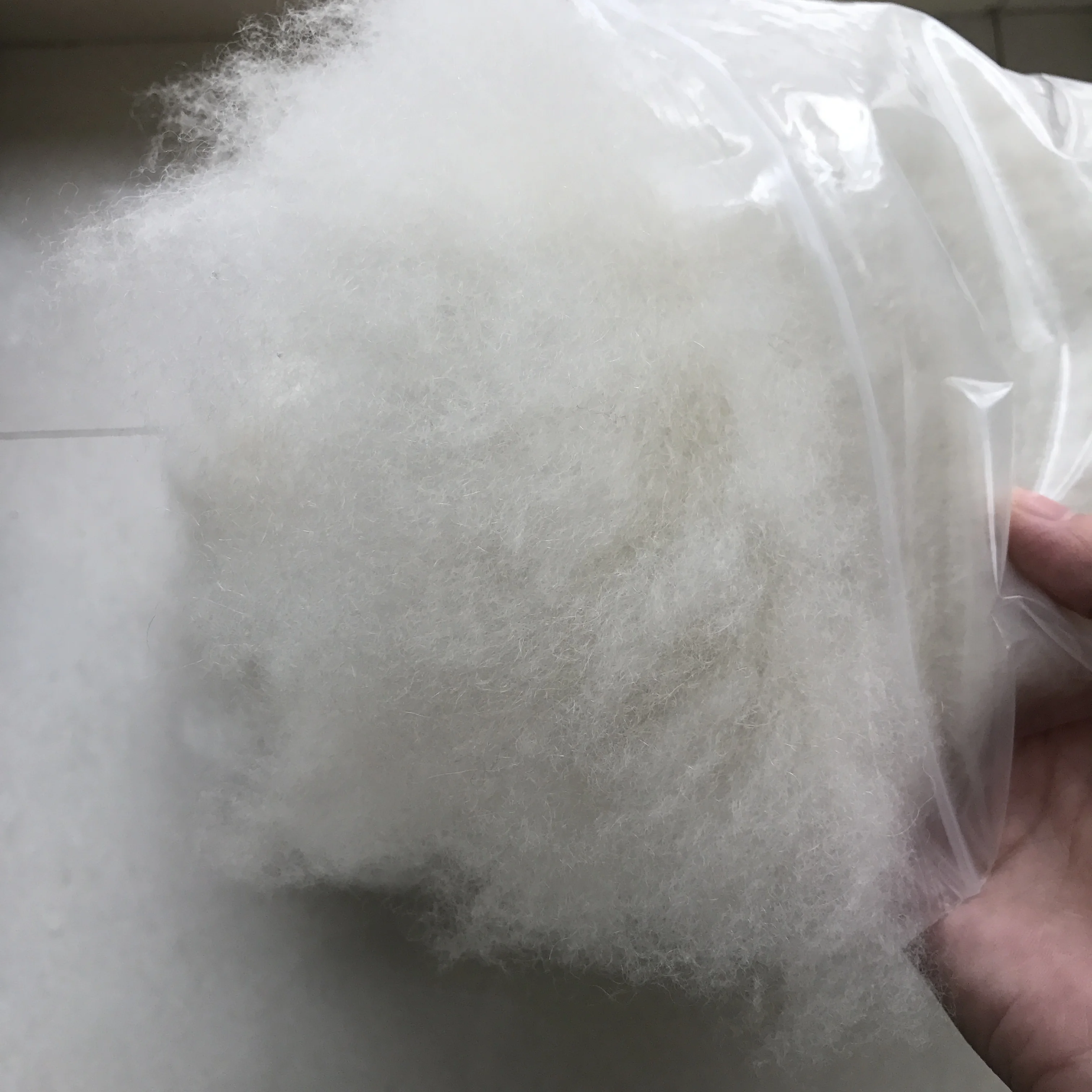 Мягкое 100% натуральное чесаное овечье волокно 19 5 микрон Супер