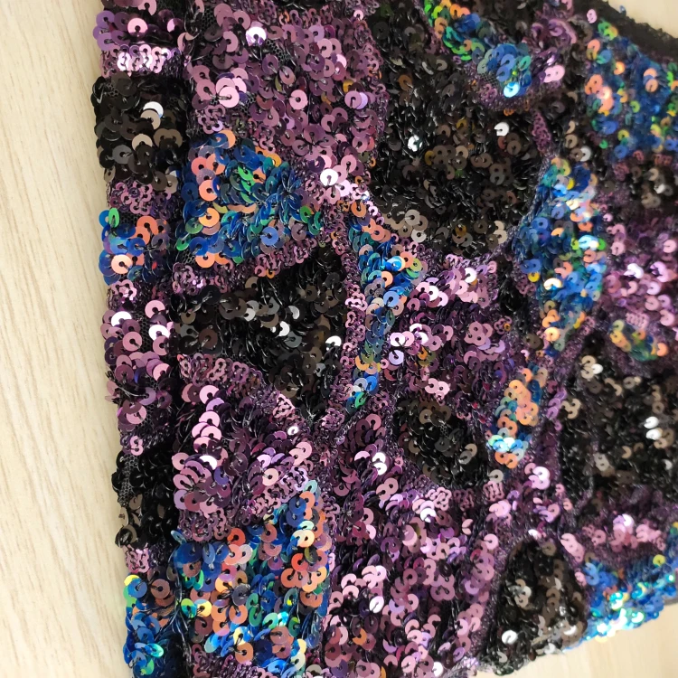 Текстильная ткань двусторонняя с вышивкой блестками сетчатая кружевная