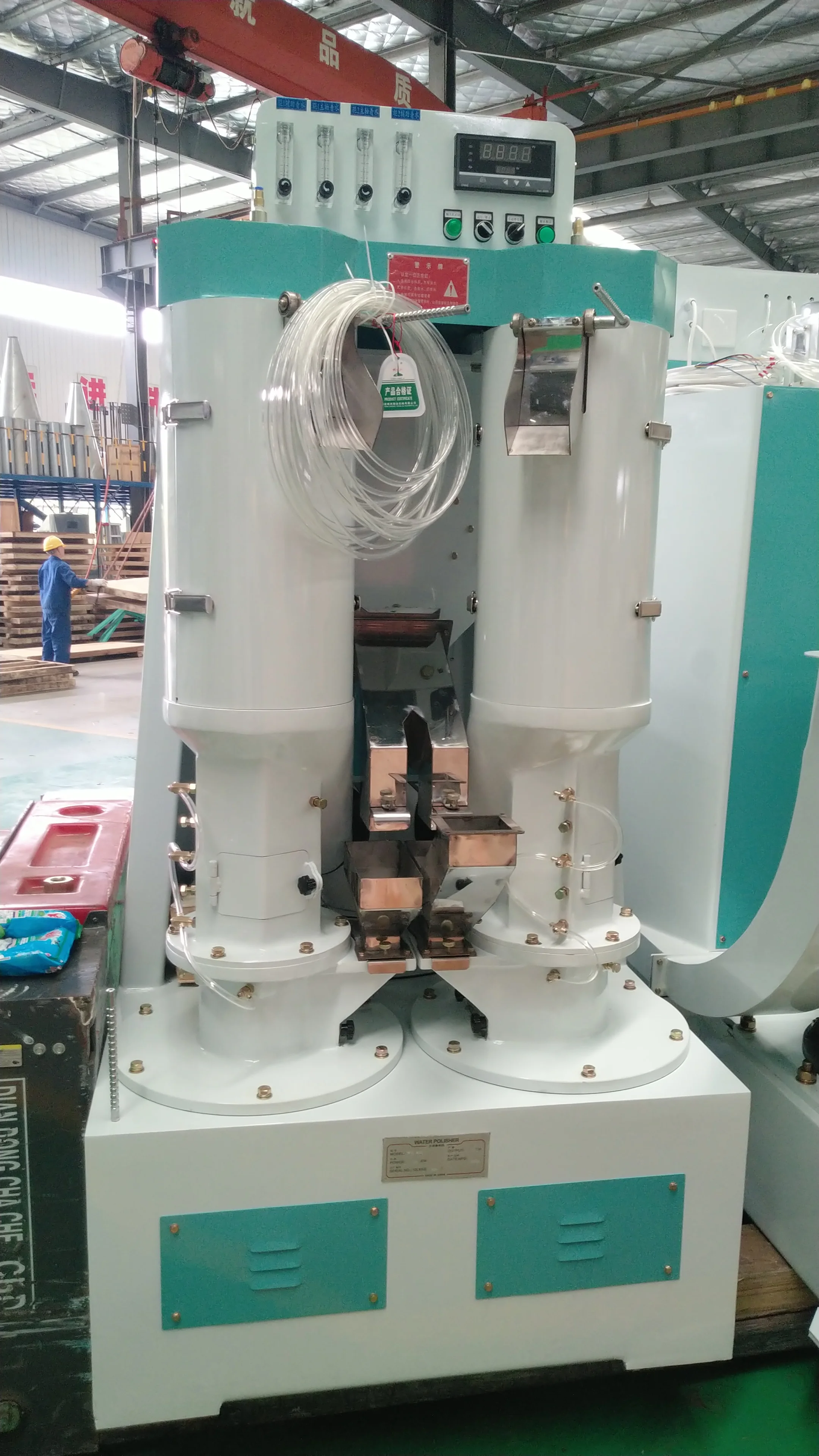 CLJ High Efficient Rice Whitener and Polisher MPGL16 Vertical Double Roller  Rice Water Polisher