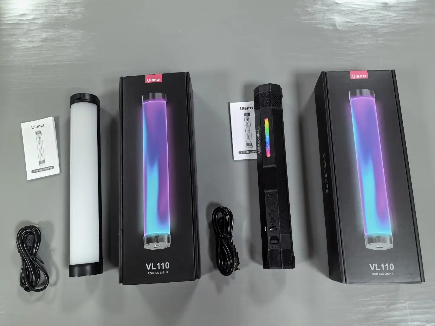 Ulanzi VL110 RGB Built-in Battery Magnetic Tube LED Video Light 