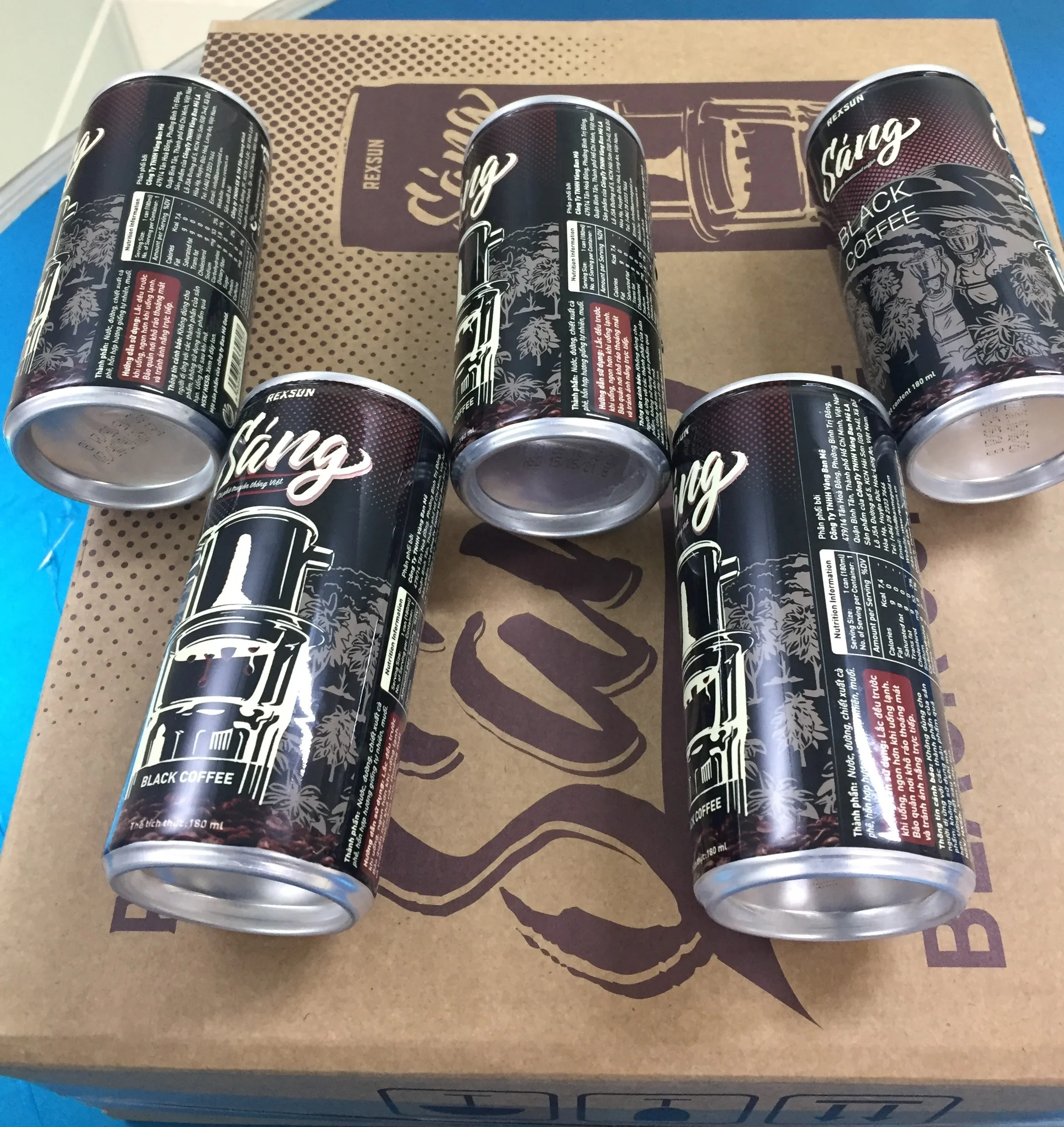 Консервированные кофейные напитки, вьетнамский черный кофе, традиционный стиль, небольшая сладость от листьев стевии