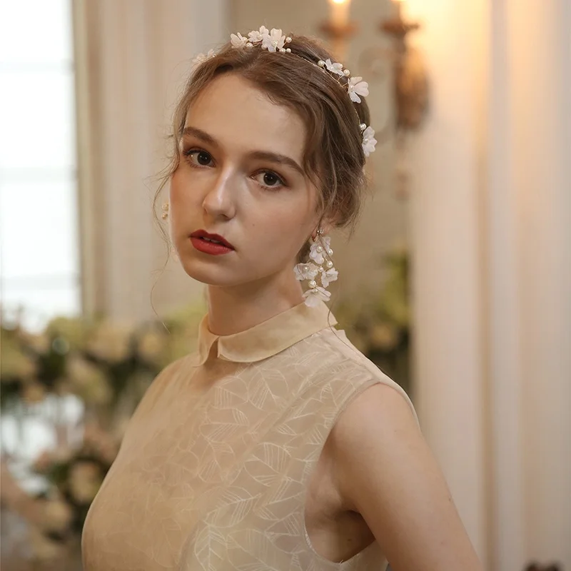 New Design Creative Highlight Imitation Pearl Bridal Accessories Fancy Bride Earrings for Women