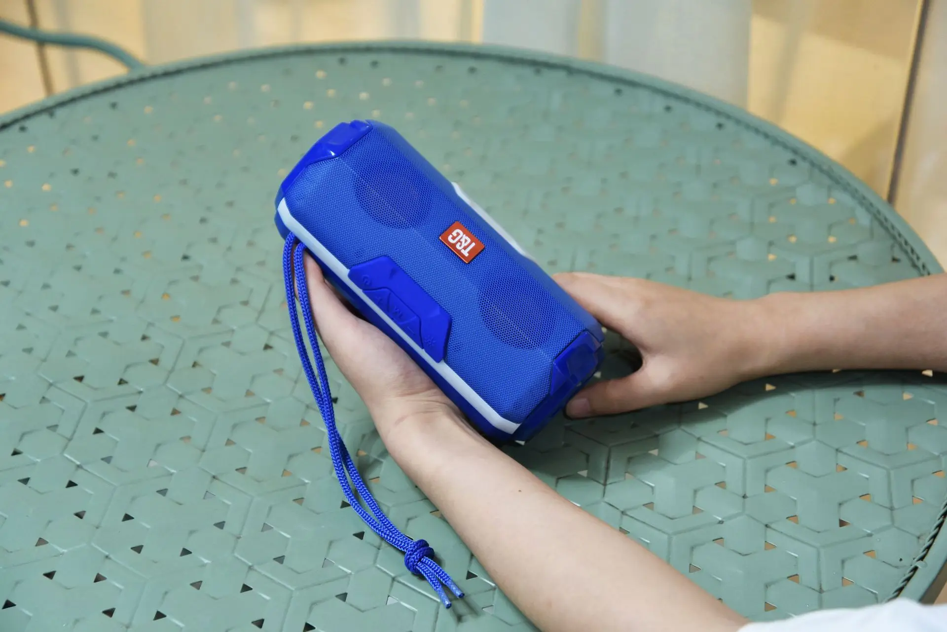 TG143 parlante portatil sound box Wireless loudspeaker mini Subwoofer Portable boombox Outdoor Blue tooth Speaker with light
