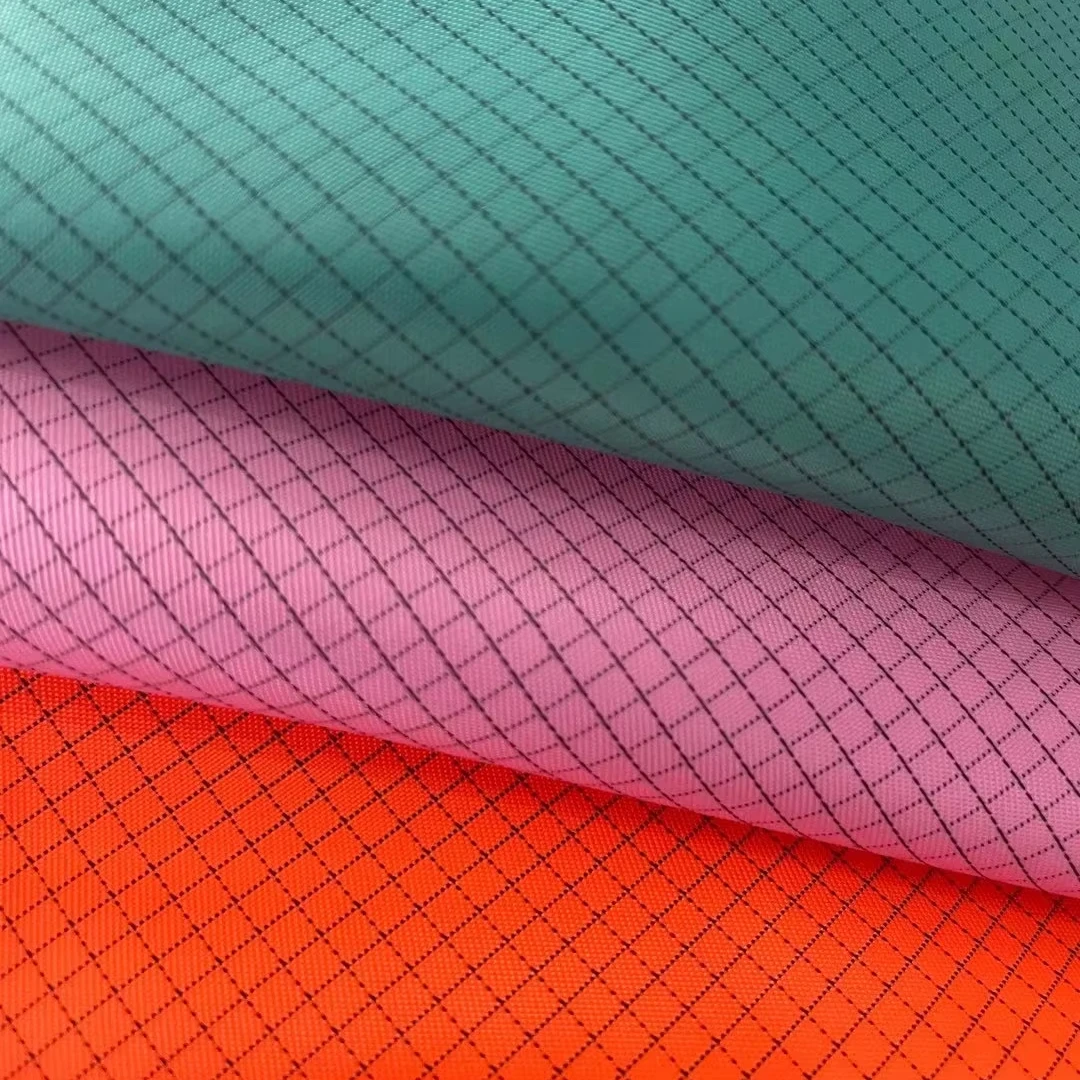 Anti-static and Dust-proof Functional Polyester Clothing Twill Fabric with  0.5 Thickened Check