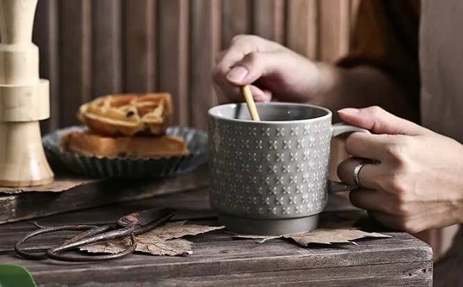 Creative embossed ceramic mugs