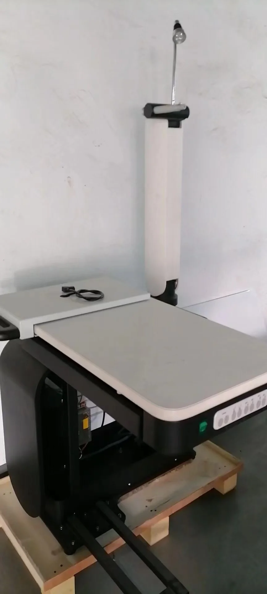 Eye Clinical Examination Equipment Best Ophthalmic Instrument CS-700-3 Table and Chair