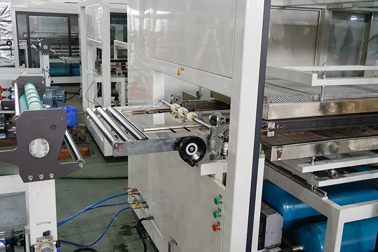 Fully Automatic Servo Drive Plastic Cup Making Machine Plastic Vacuum Thermoforming Machine Making