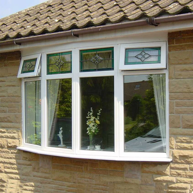 Окно перевернутое. Пластиковое окно снаружи. Окна в пол в загородном доме. Пластиковые окна для дачи. Окна на дачу.