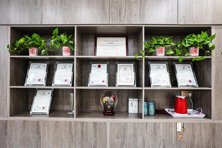 High Capacity 500kg/hour Wood Crusher with SKD11 Blades and 3500r/min Spindle Speed