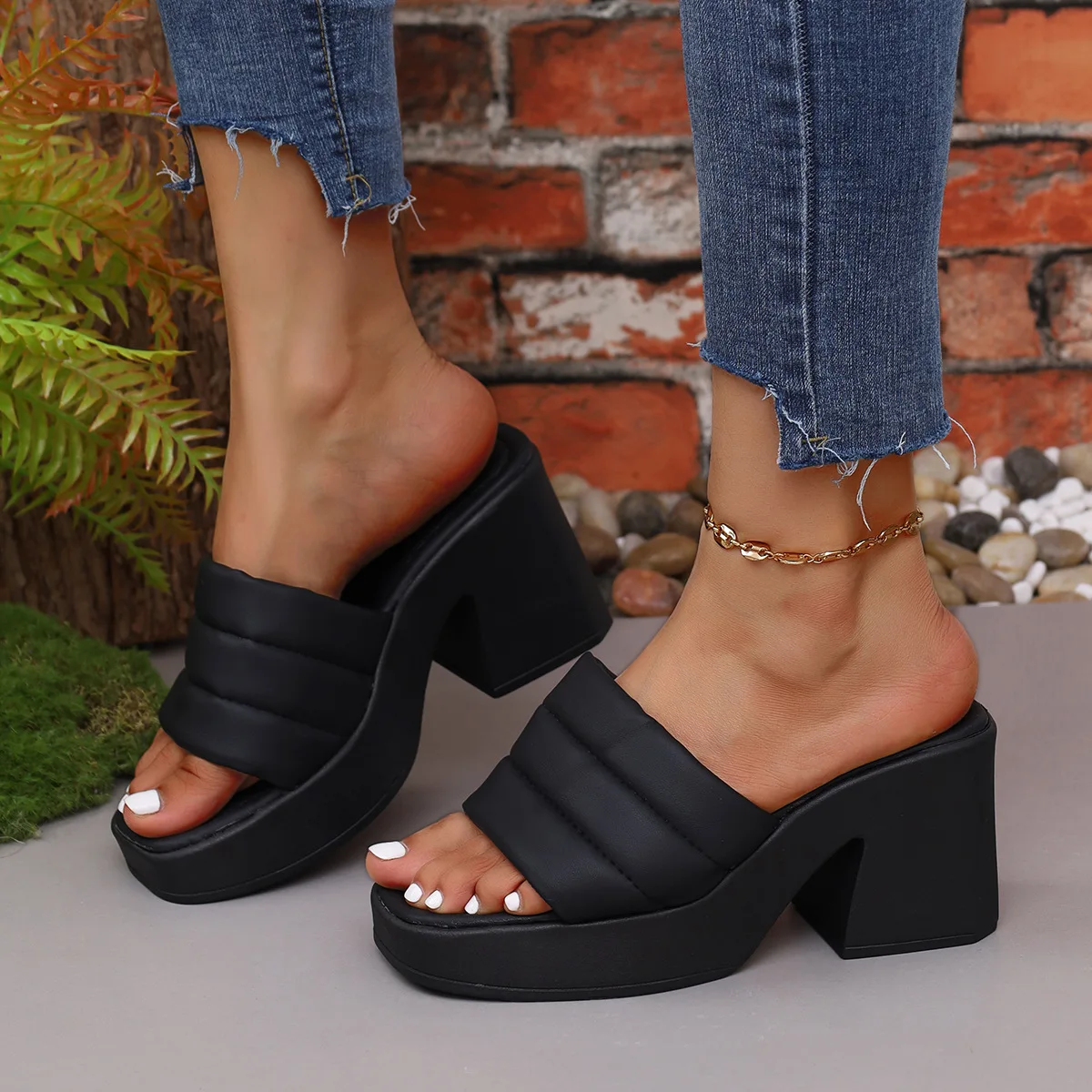 2024 Spring Summer Trend Sandals In Pu Material Chunky Heel Square Toe ...