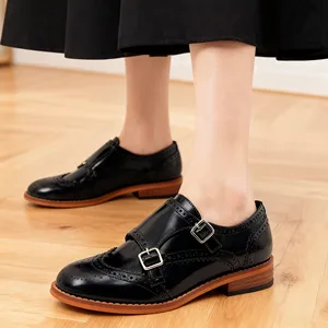 Customizable Logo Closed Toe for All Seasons Anti-Slip Feature High-End Dress Shoes Women's Leather Casual Shoes
