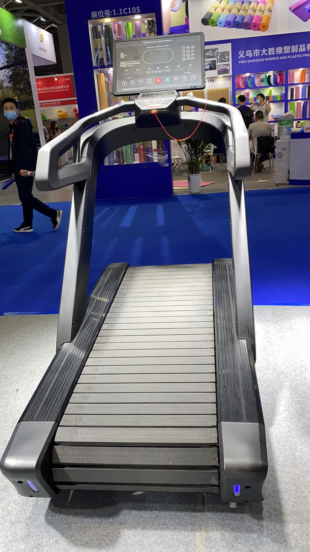 Alpha Runner HIIT Exercise Running Machine Commercial Gym Equipment 2 in 1 Functions Curved Treadmill
