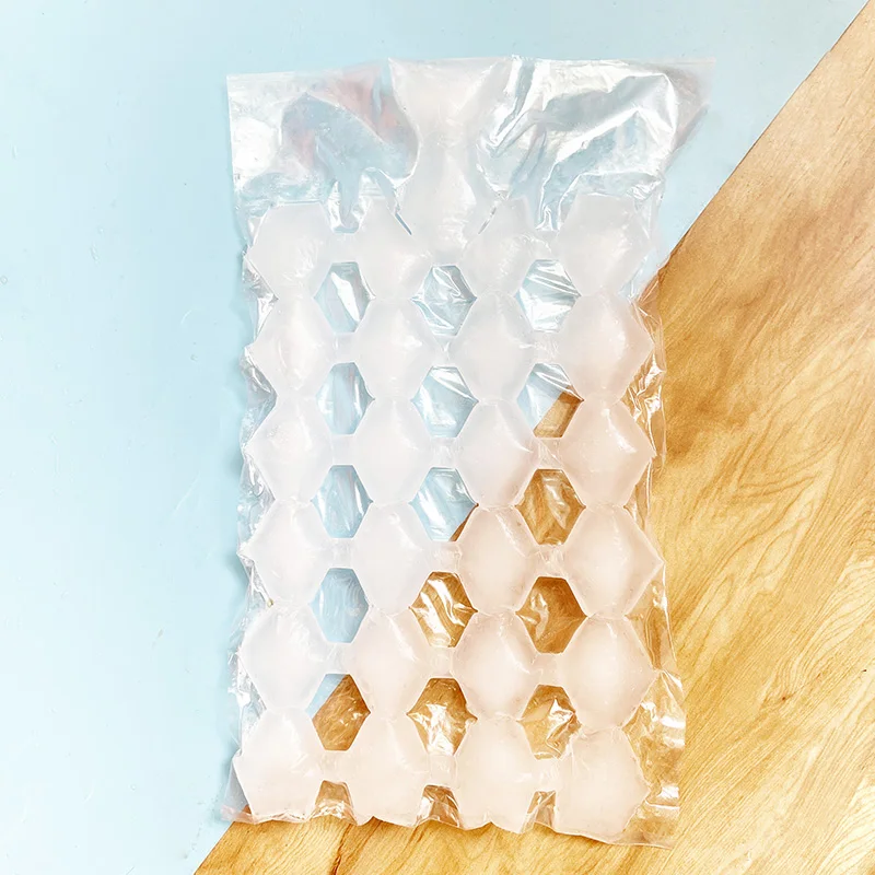 Manufacture LDPE Disposable Household Clear Seal Sealing and DIY Tie Handle  Plastic Ice Cube Bags 24 28 Cubes Freezer Bag - China LDPE Self Seal Ice  Cube Bag, Clear Ice Cube Bags