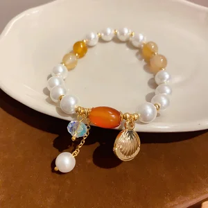 Custom Agate Pearl Shell-Shaped Pendant Bracelet Gold Plated Copper Jewelry Fashionable Glass Beaded String for Women Gift