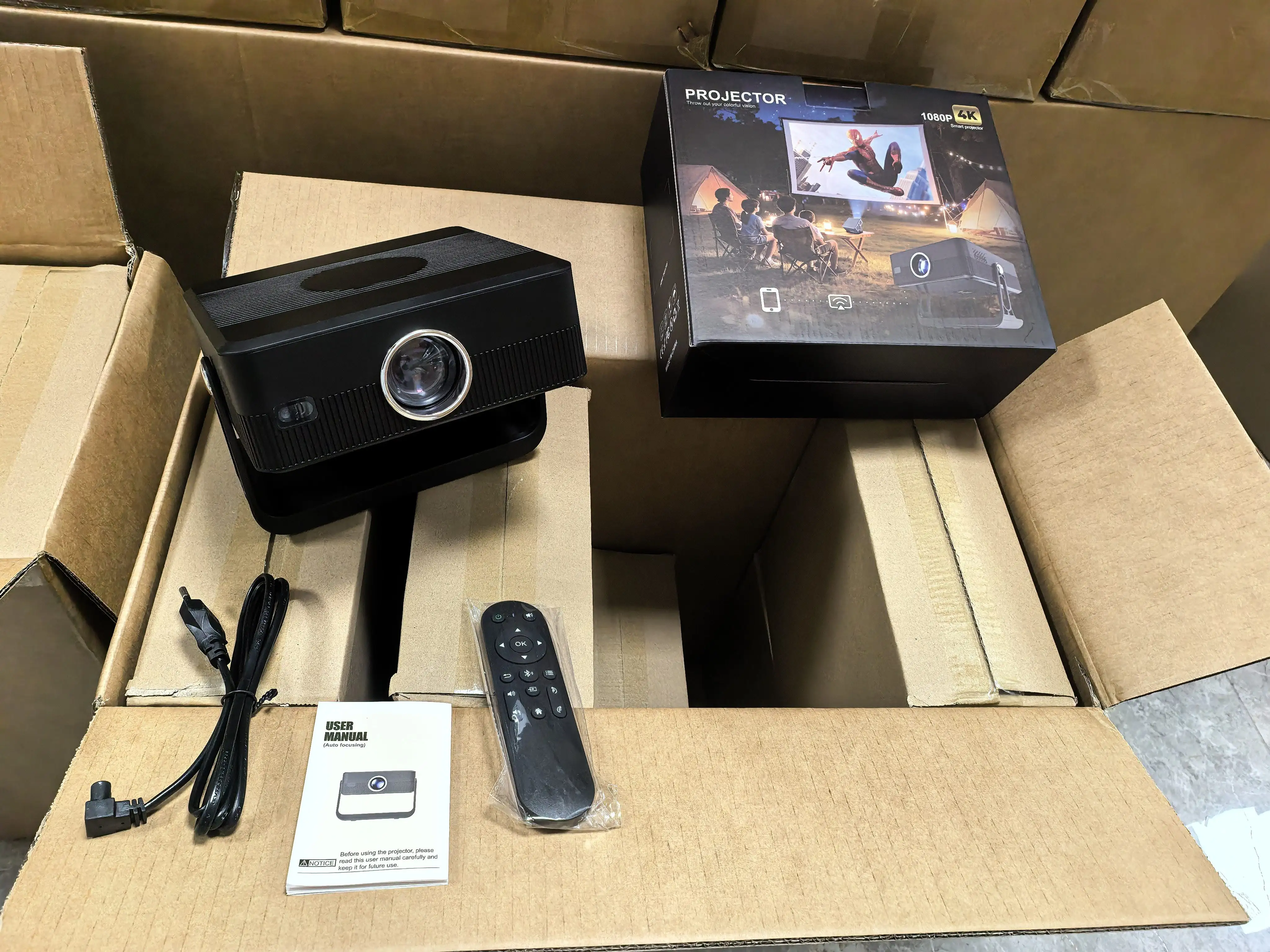 Kingsway T7K7 ミニポータブル Android 13.0 スマートプロジェクター