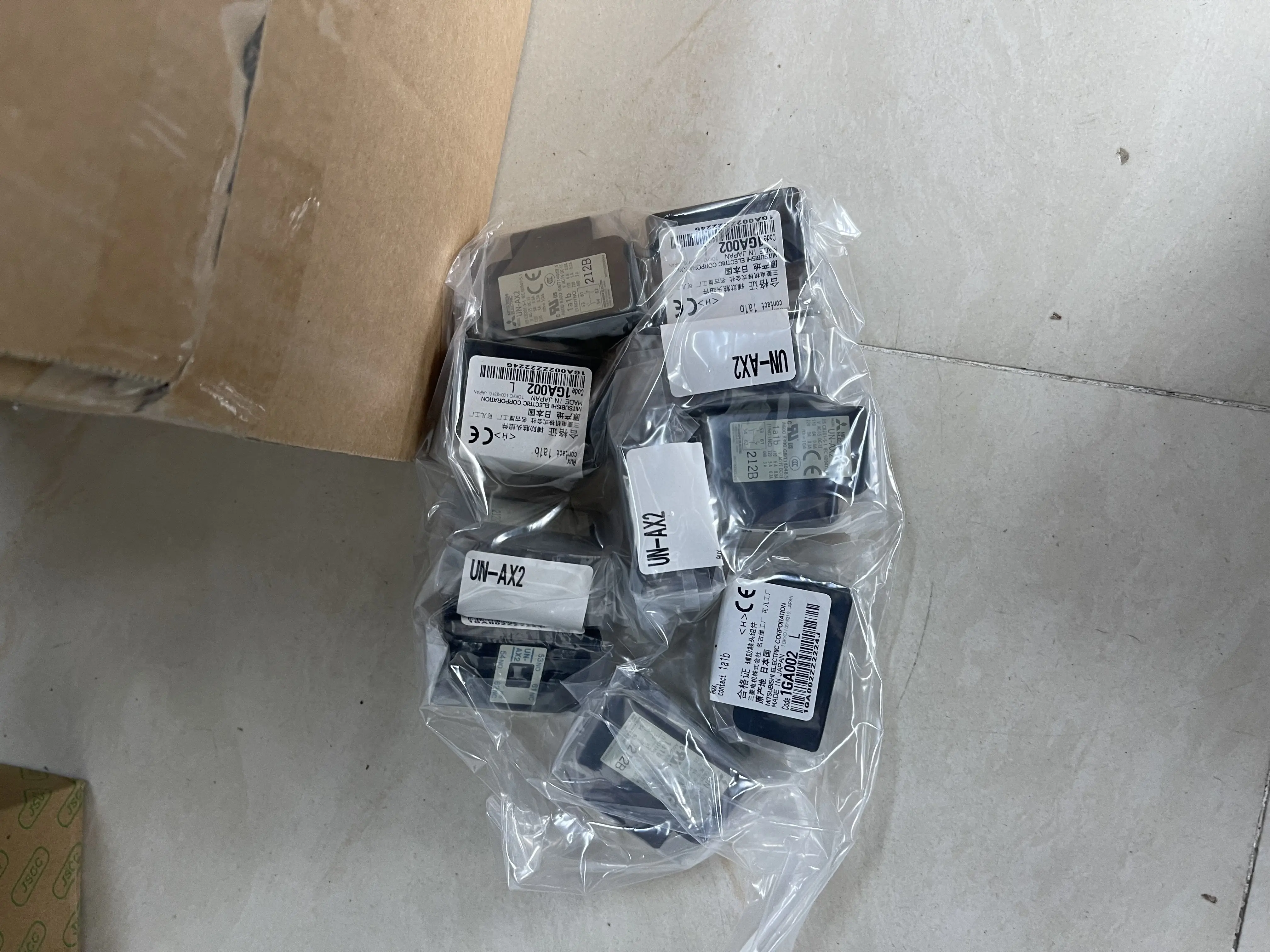 Mitsubishi Auxiliary Contact Block UN-AX2