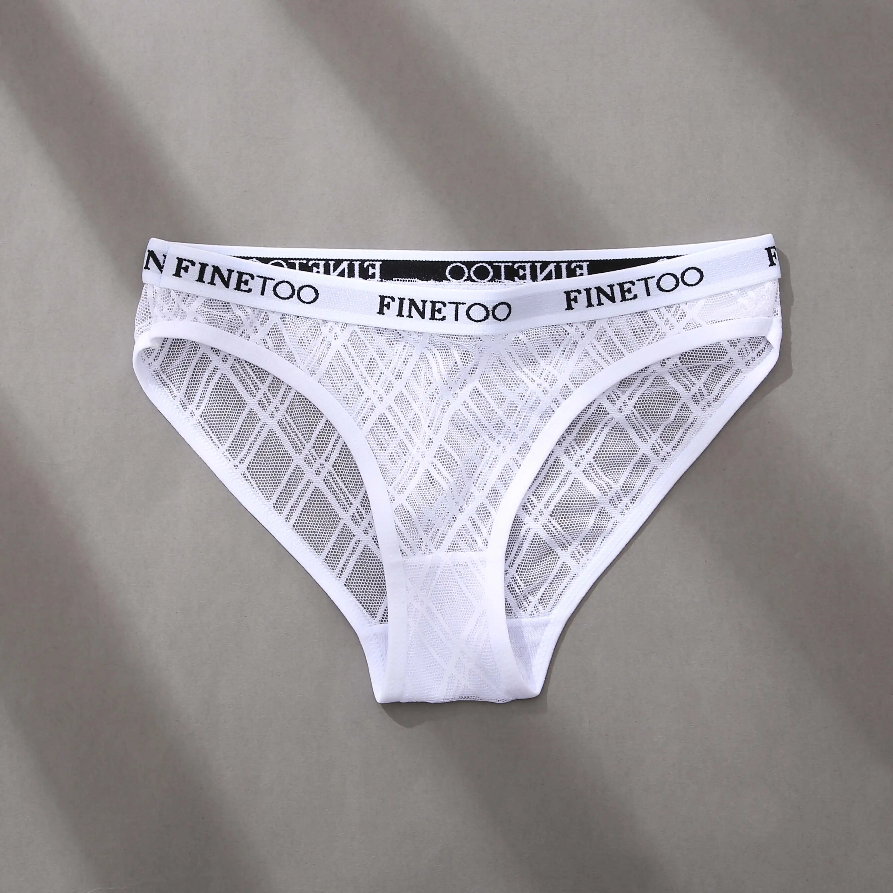 Finetoo New Wholesale Women Sexy Fashion Seamless Soft Lace Briefs M