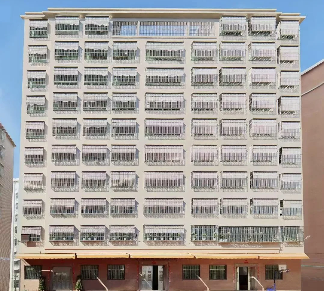 Puning Yiqiao Clothing Business Department 1