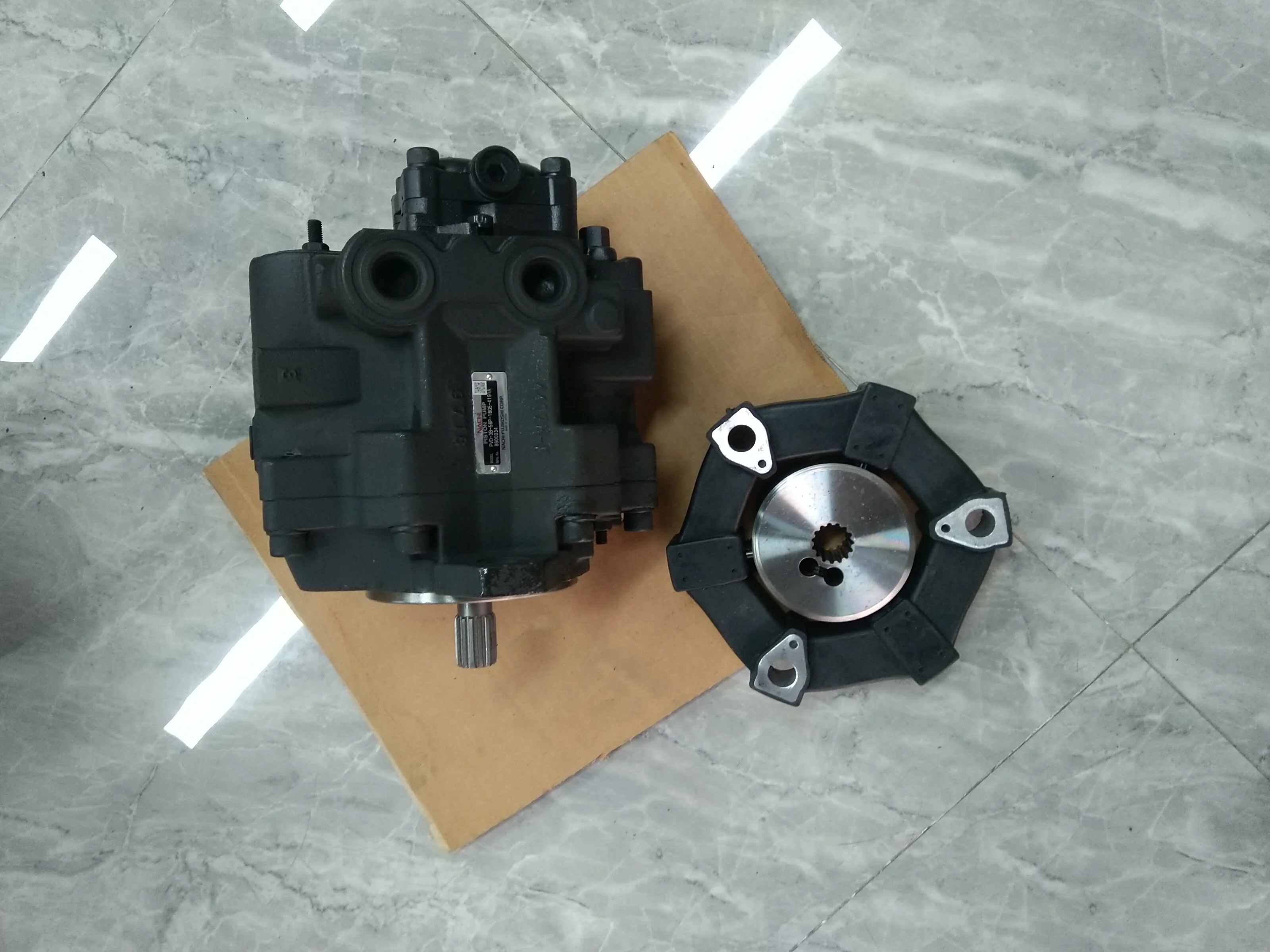 Replacement Nachi Pump for Mini Excavator Hitachi ZX17 ZX18 EX20