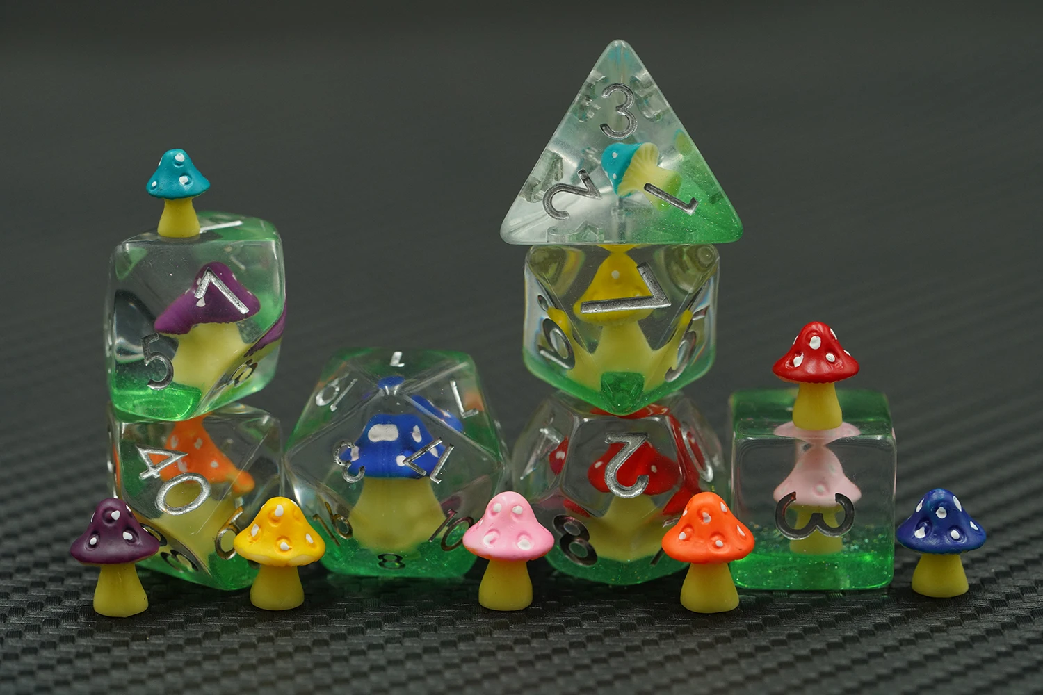 Rainbow Color DND Dice Set Polyhedral D20 Custom Logo Mushroom Resin for Board Games and RPG Customizable manufacture