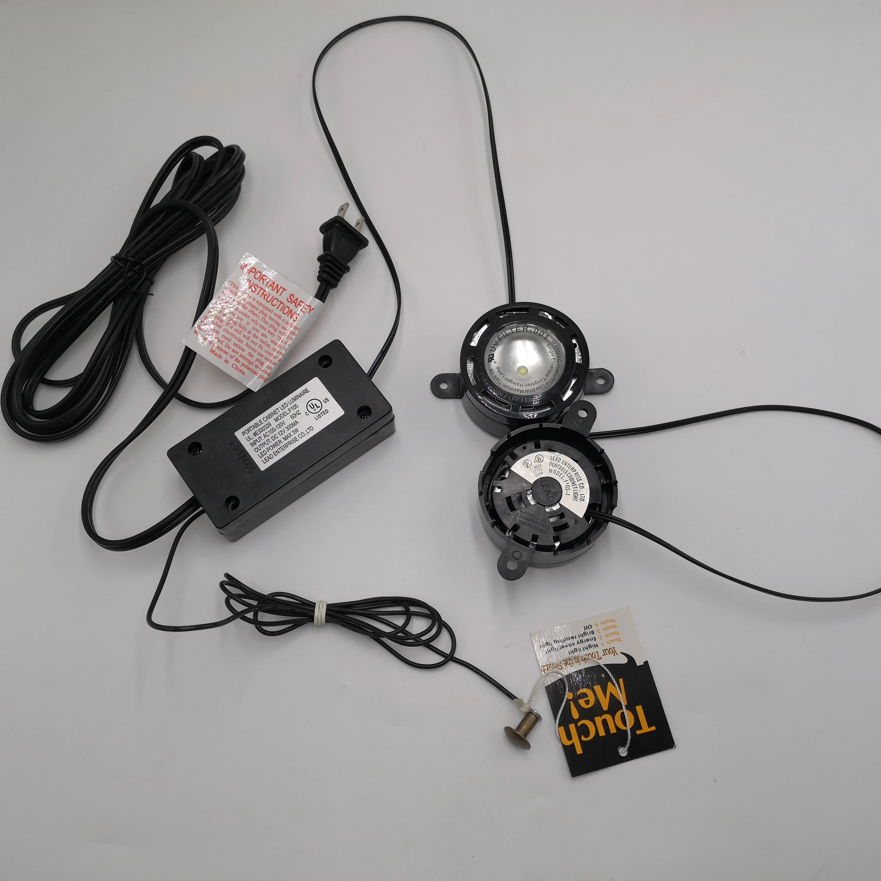 Factory Direct Sale  Small Touch 12 Volt Surface Mounted Recessed Home Led Puck Lights