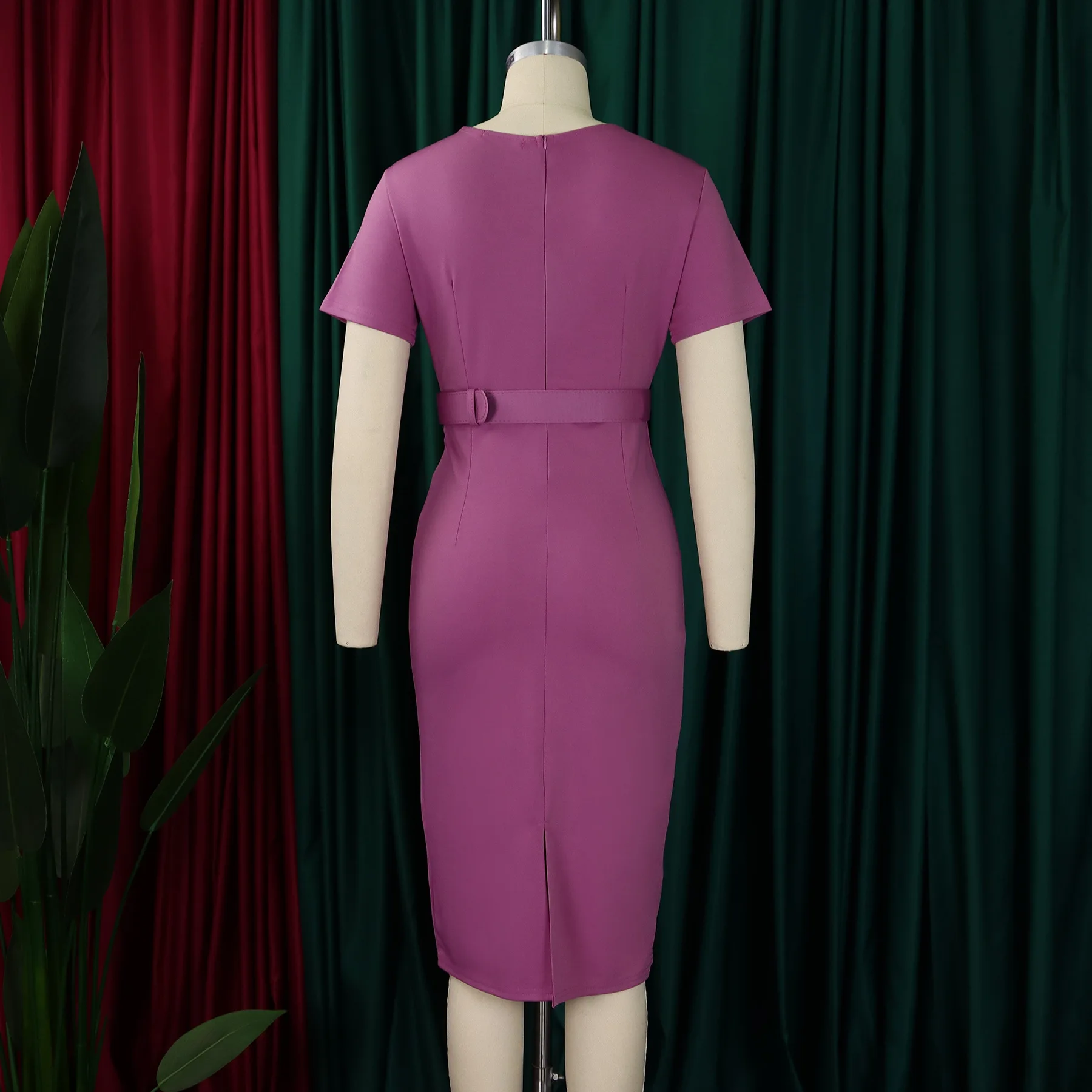dress up battle fashion game Retro Stage Christmas Tree Reindeer Snowflake Pencil Dress | Xmas Outfits