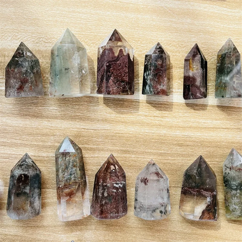 Panorama, Varie Pietre Minerali Non Tagliate E Crude, Pietra Preziosa E Raccolta Di Pietra Di Guarigione Variopinte 154709152 - Foto 2