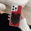 Fond rouge avec coeur noir