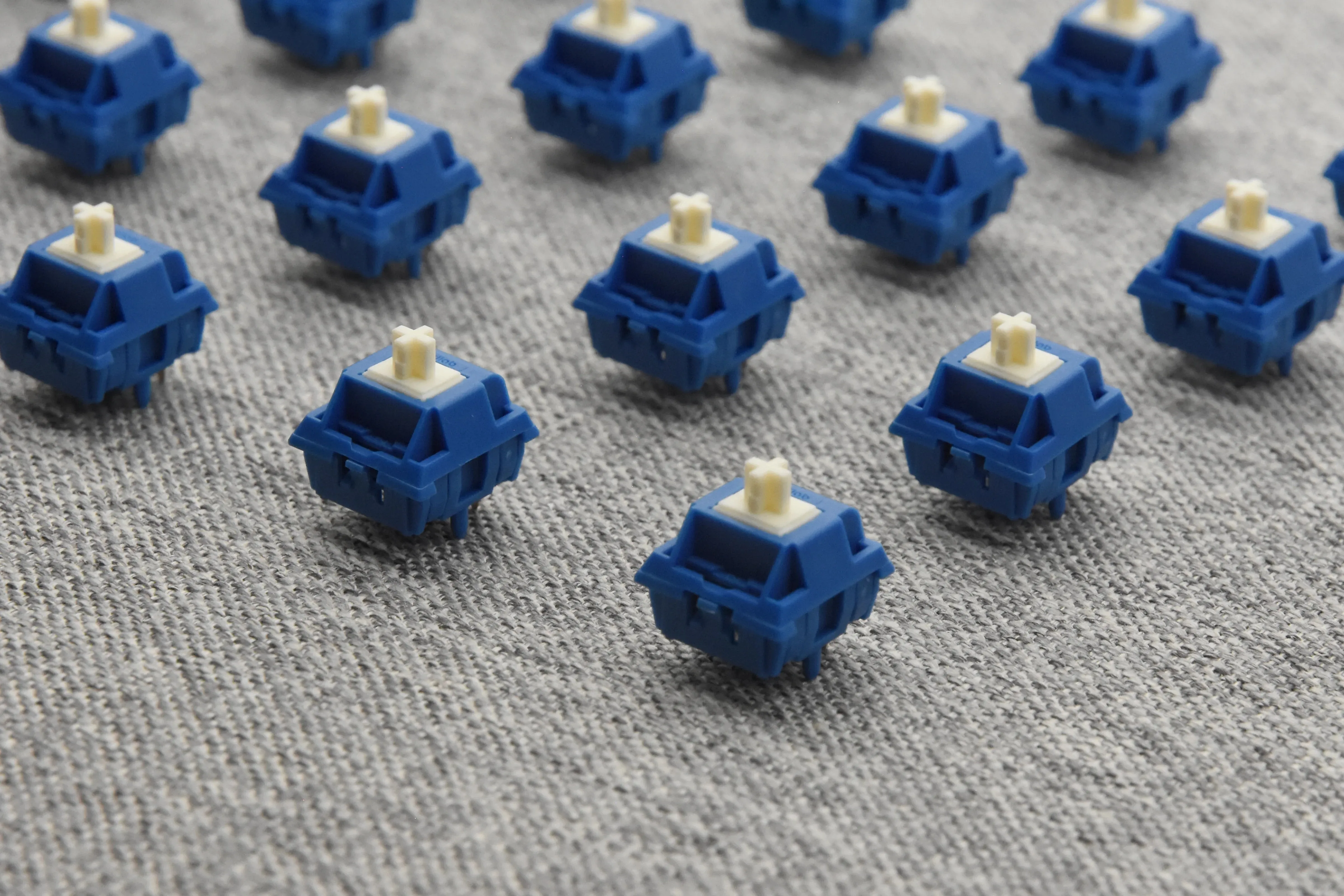 KEYGEEK Briny Linear Switch - Smooth Mechanical Keyboard Experience