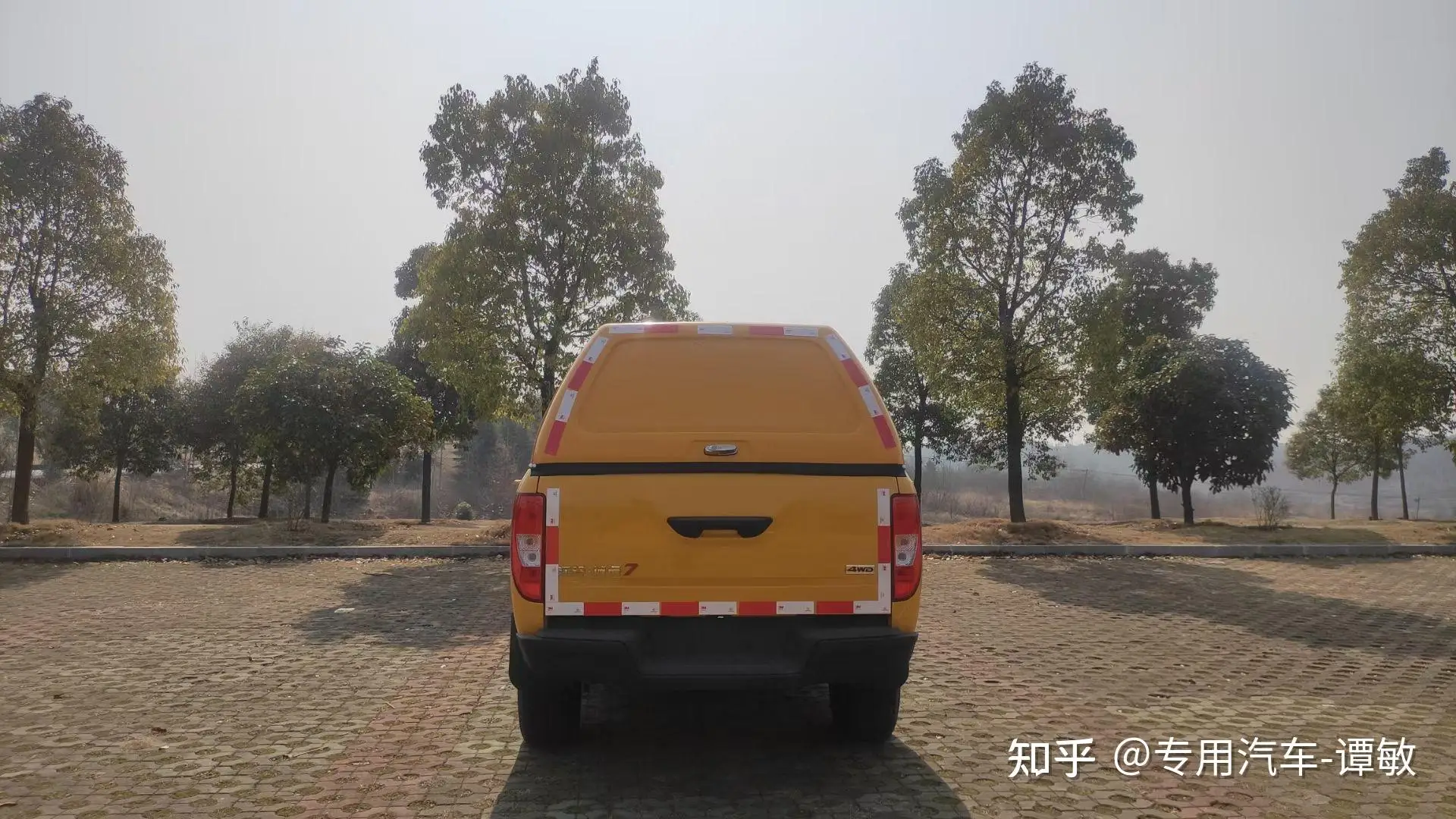 Jmc Light Rescue Pickup Truck 6 Wheels 8 Wheels Pickup Rescue Vehicles