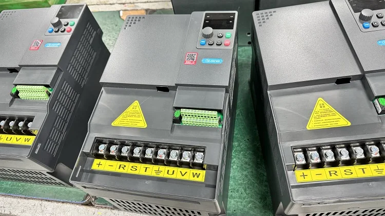 Factory Supply Nice Price Variable Speed Drive VFD 30kw 37kw 45kw 380v 3 Phase Vector Control Inverter Converter