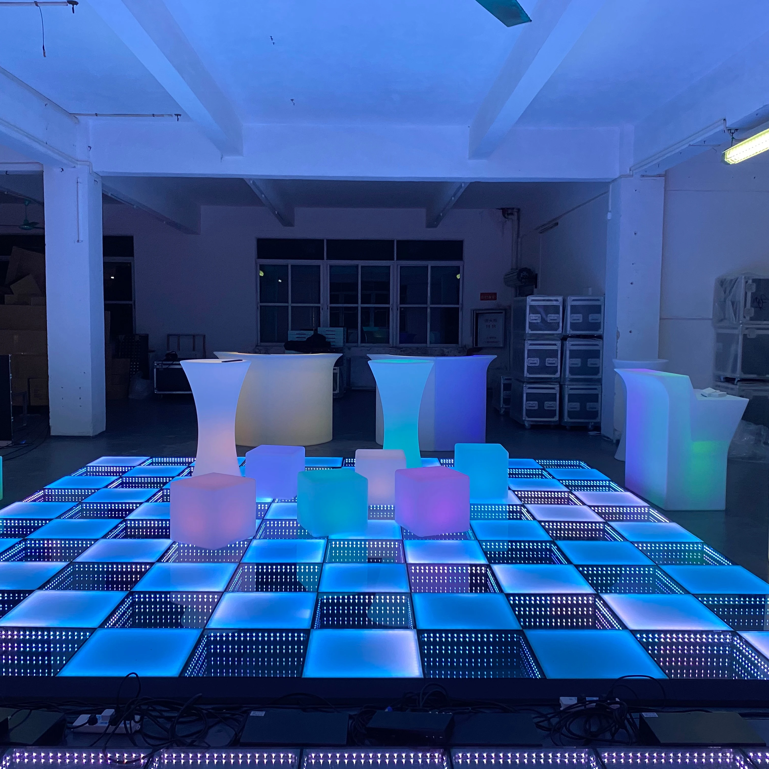 Alibaba.com: Rechargeable RGB LED cube table set with long-lasting ...