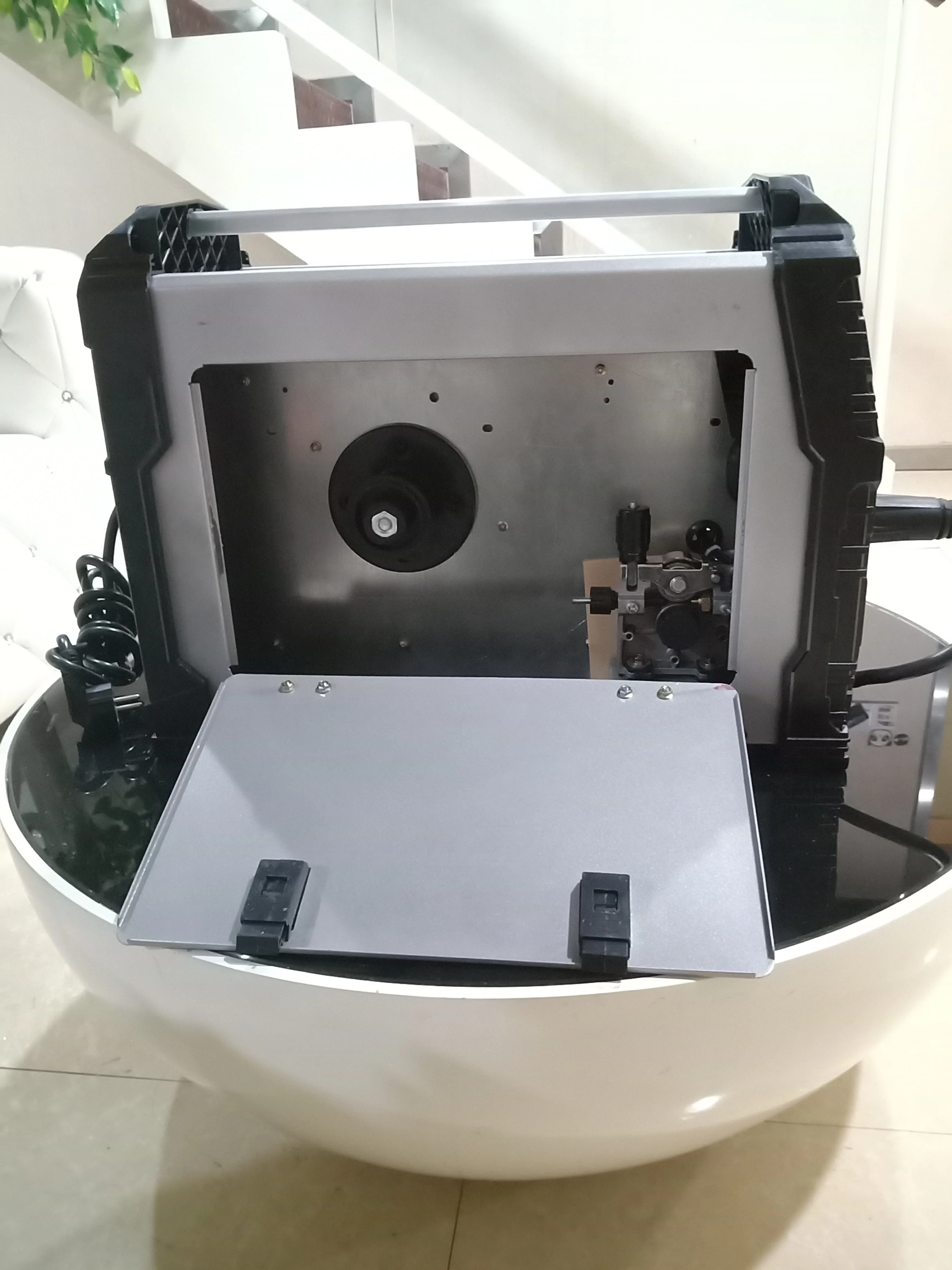Multifunction LCD Screen Aluminum Welding Equipment Mig/Tig/MMA 3 in 1 Mcu Double Pulse Welder Mig Welders MIG-200