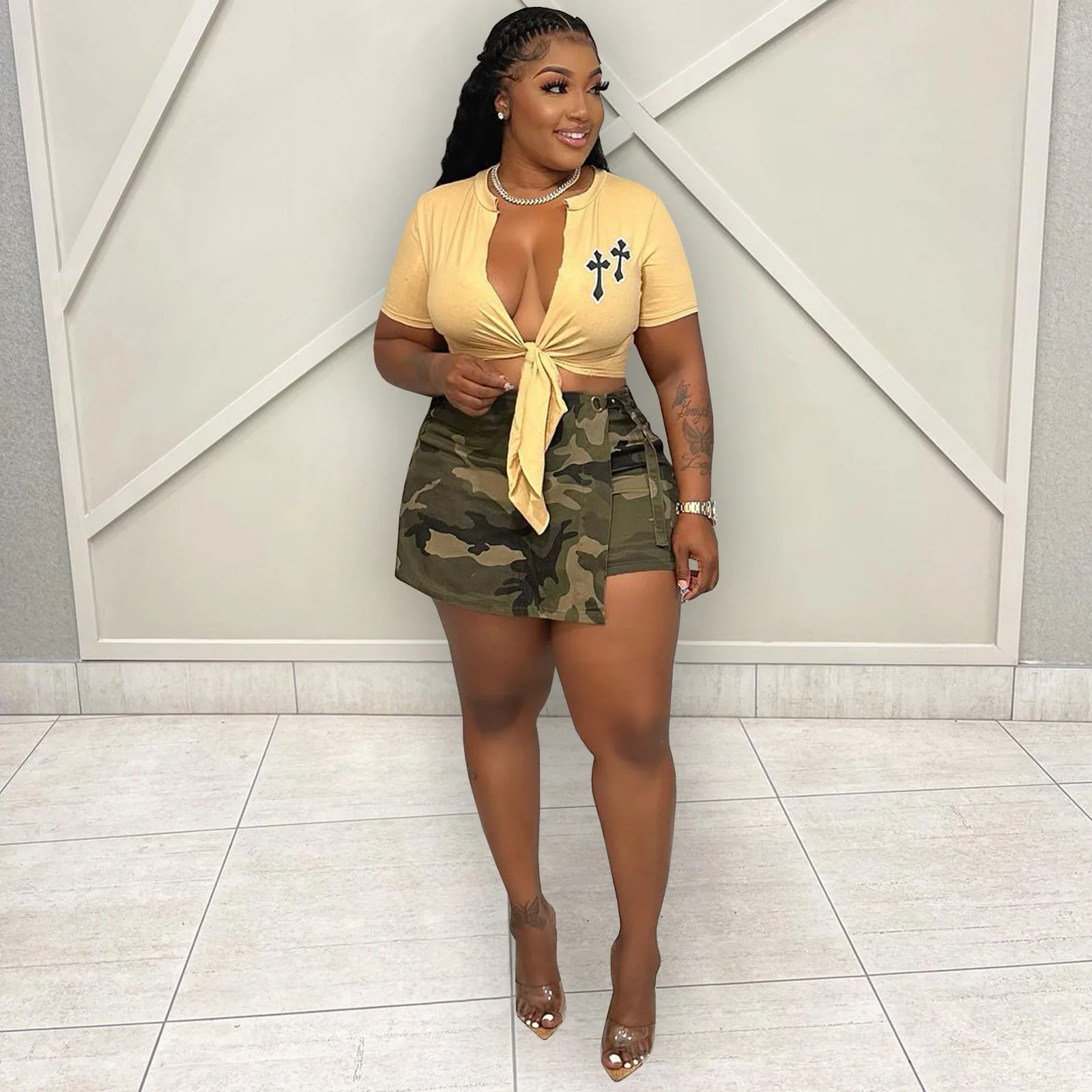 Midjehøye sommerjeansshorts til kvinner, erotiske, enfargede, formgivende shorts med hevet rumpe og rett stil – damefashionjeans til daglig bruk