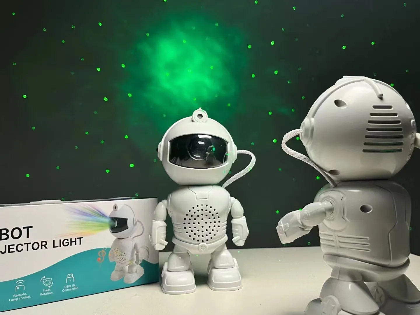 AURORA スマートプロジェクター 本体 Amazon.co.jp : 【48種点灯モード＆最新北極光 APP・音声制御式