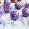 Sfera di Charoite Viola
