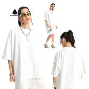 Custom LOGO Oversized Cropped Tshirt Boxy T-shirts Plain 300GSM Hearyweight Cotton DTG Cropped Boxy t Shirt