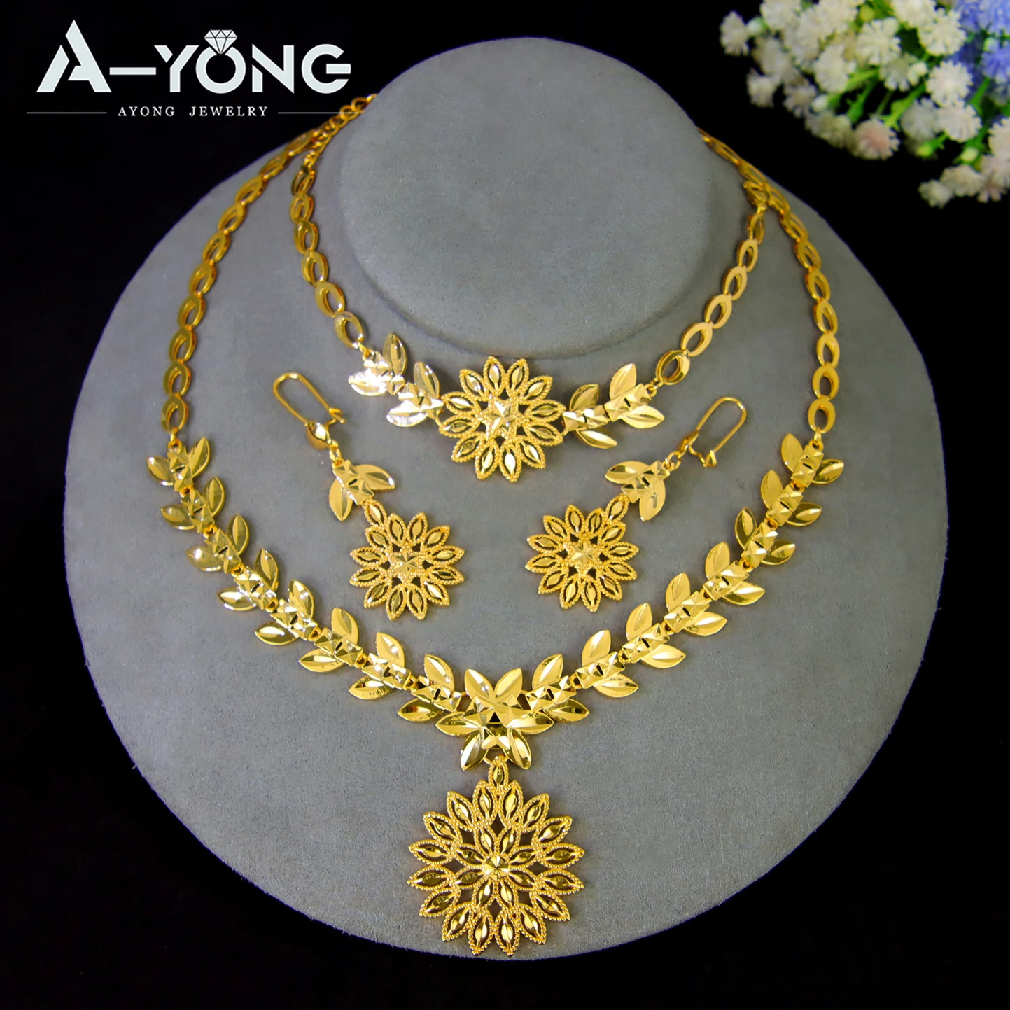 Fashion Design Earrings Jewelry Flowers Hollow Sun Gold Plated Necklace Dubai Gold Jewelry Set
