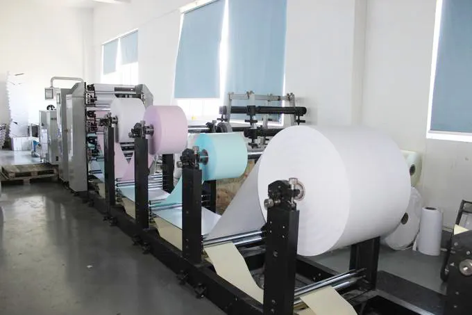 Белая двойная печатная бумага A4 бумажная копировальная в Китае 70 Gsm 80 500 листы одном пакете или на