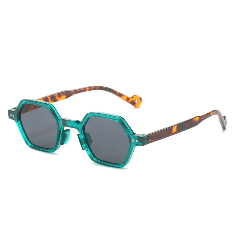 Wholesale Price Small Frame Trendy Sunglasses Popular  display picture 3