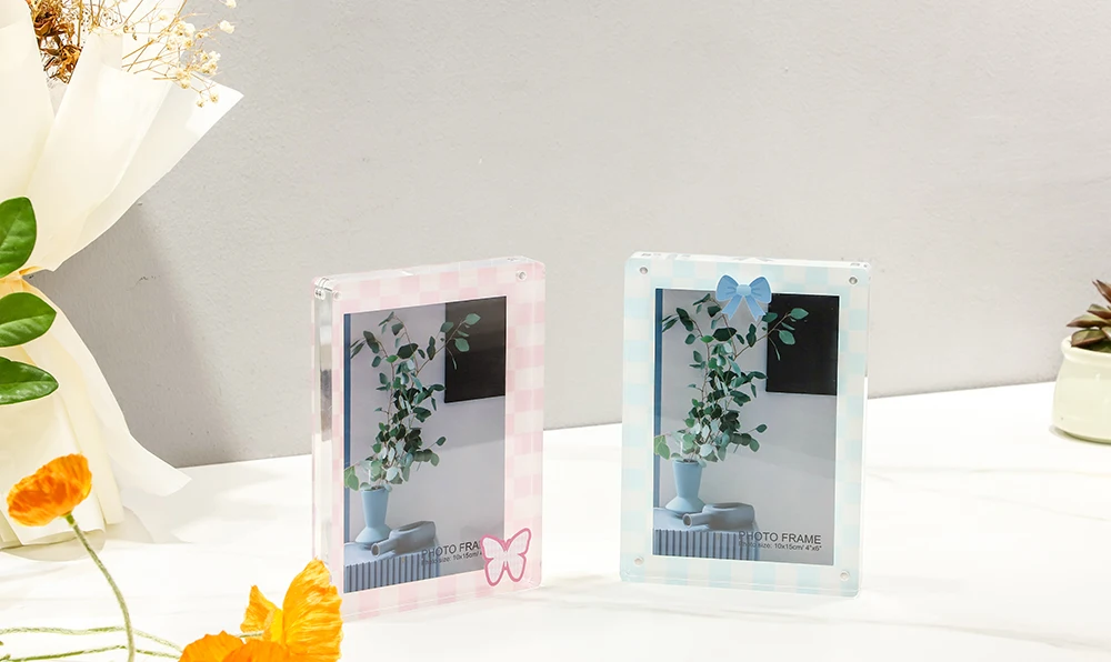 Acrylic Picture Frames.jpg
