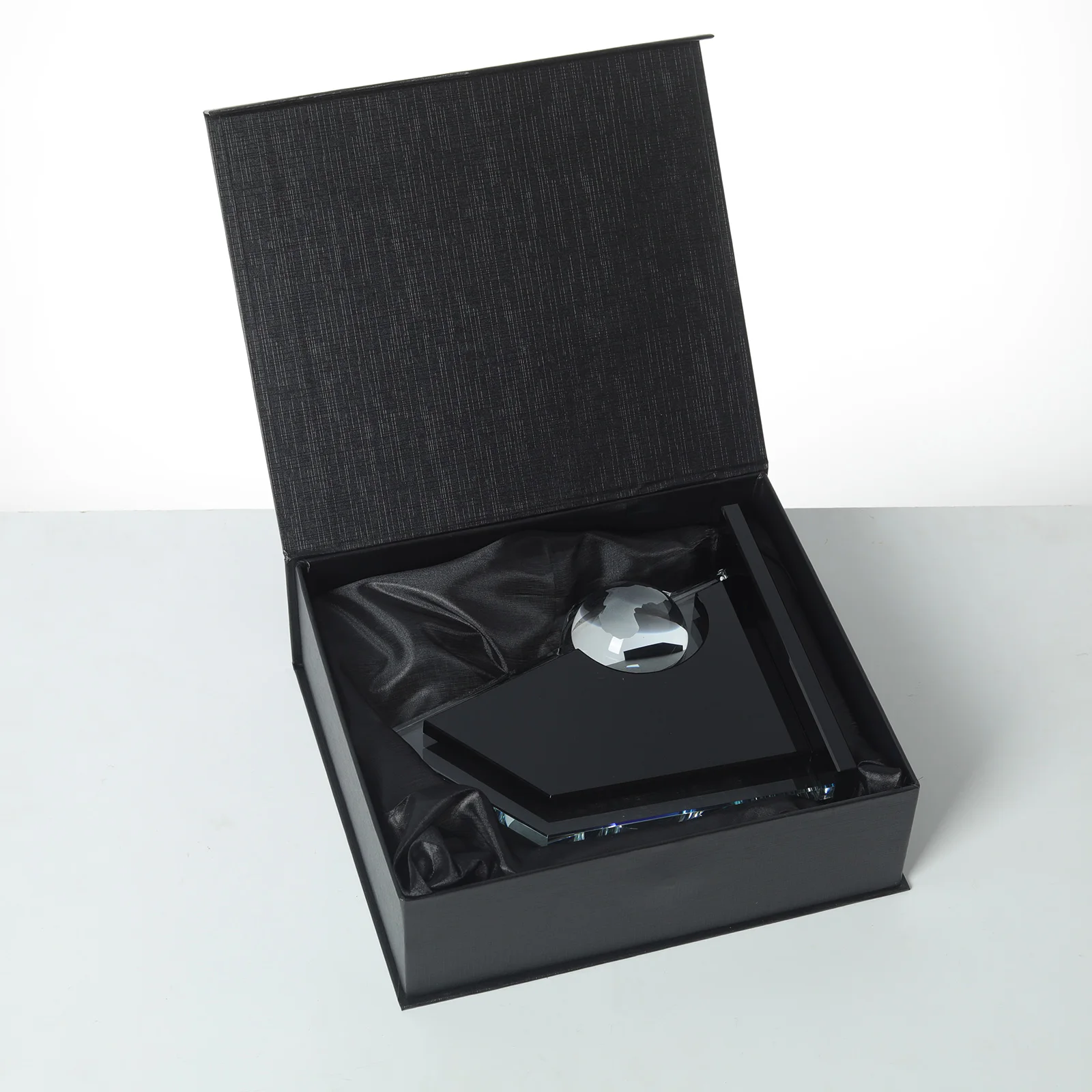 Customize Black Engraved Glass  Blank Trophy Awards Clear Crystal Globe Color Printing  for Office Laser Engraving