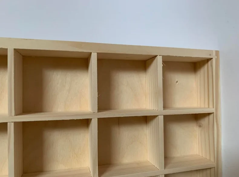 Factory Wooden Display 28 Compartments Spice Rack Knack Collection Keepsake Case Shelf Shadow Box Organizer Solid Wood