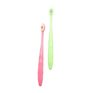 Household Oral Cleaning Non Slipped Handle Toothbrush with extra Soft Bristle Everyday Use Ergonomic Toothbrush