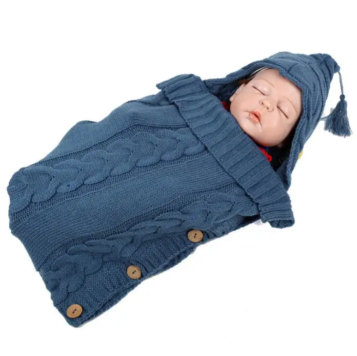 婴儿包襁褓侧睡图片图片