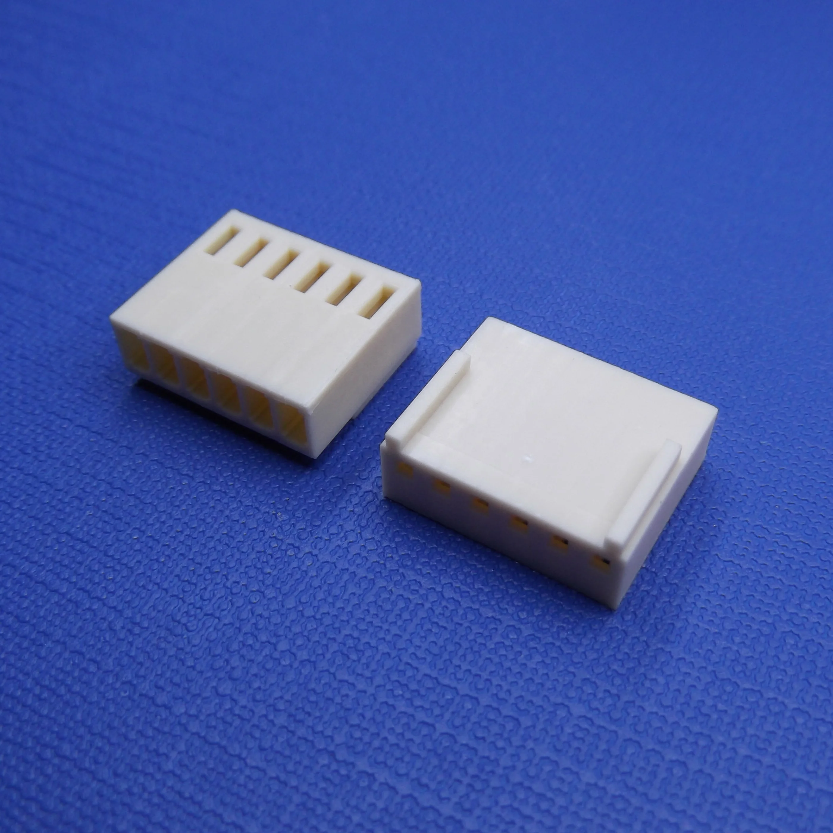 100-Pack 2.54mm Pitch Crimp Terminals - For 22-28 AWG Wire, Tin Plated, By Switch Electronics