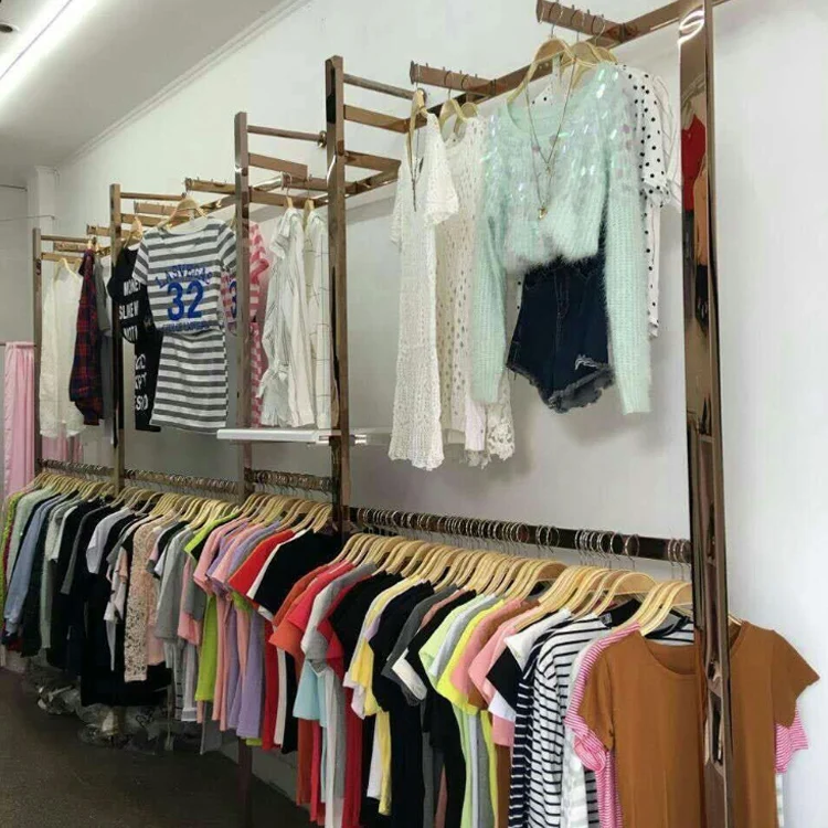 Customized Clothes Hanging Display Racks Metal Rail Hooks Slotted Channel  Upright Shop Fixture Mobile Accessories Display Hook