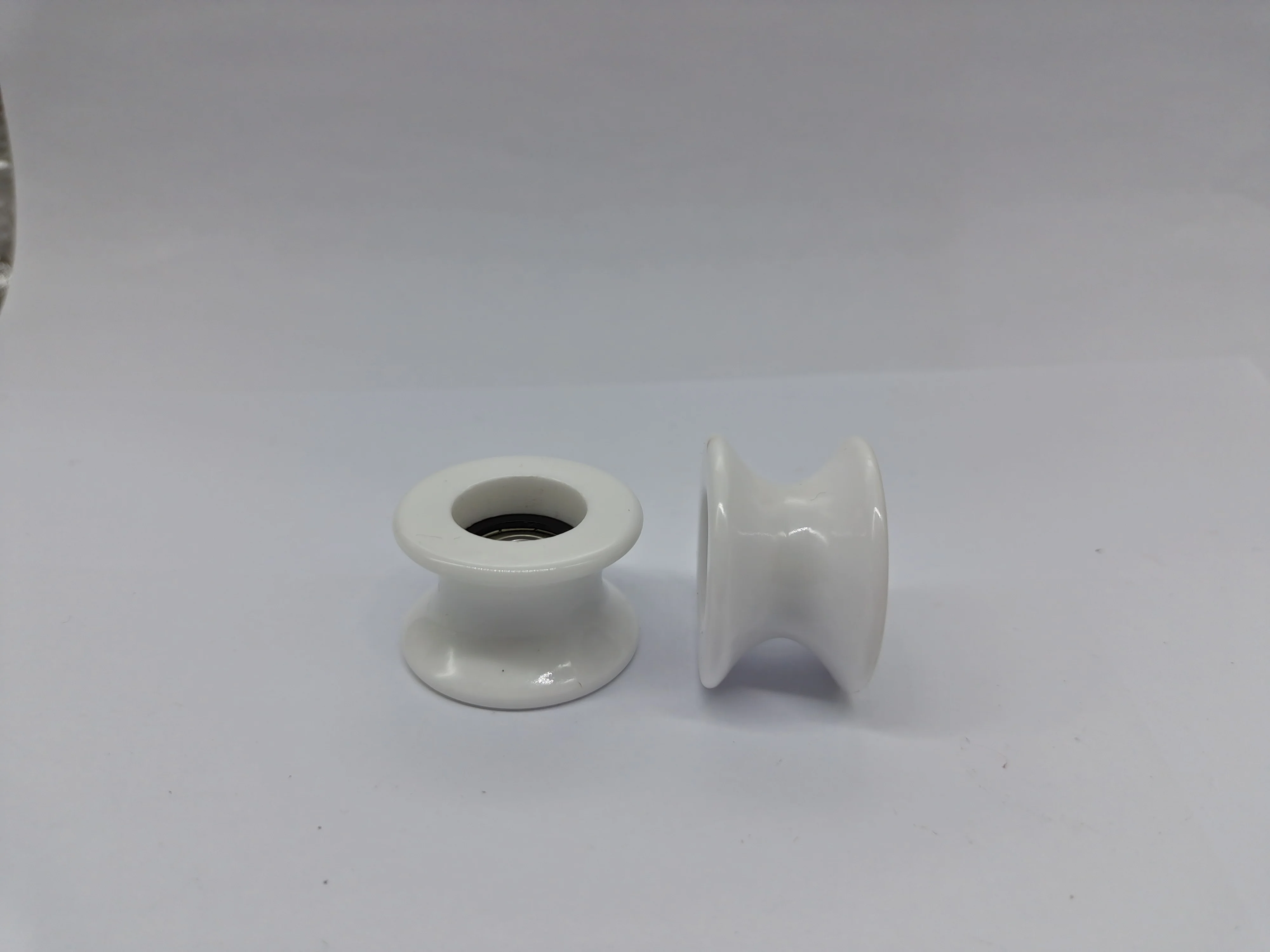 32mm Alumina Ceramic Wire Cable Guides , Pulley Ceramic Wire Rollers